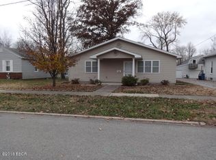1402 N Glendale St, Marion, IL 62959