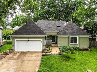 2205 S Kenwood St, Olathe, KS 66062