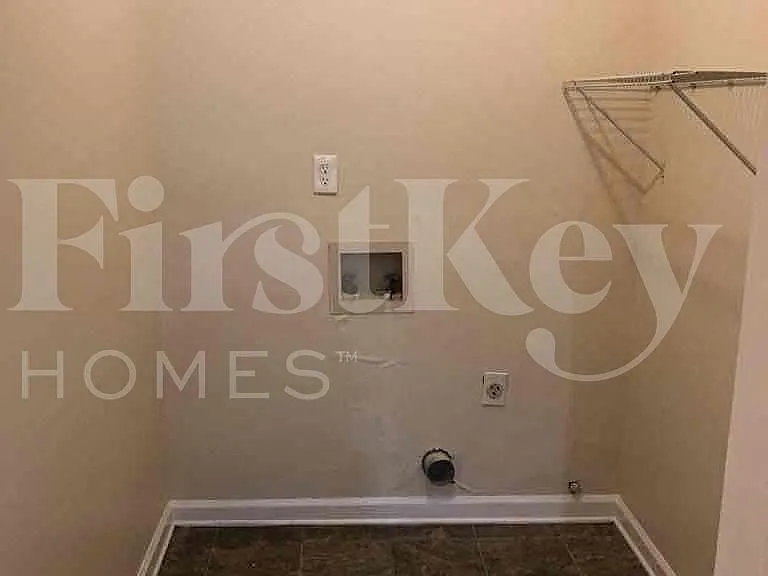 5334 Memorial Ln — Photo 14