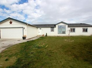 107 Lenseigne Pl, Moxee, WA 98936