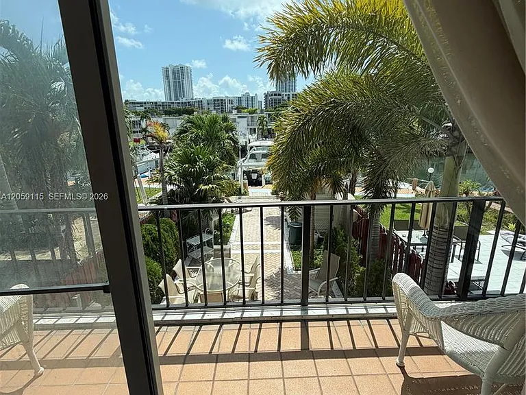 612 NE 25th Ave #51 — Photo 18
