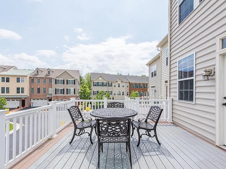 10515 Old Ellicott Cir — Photo 28