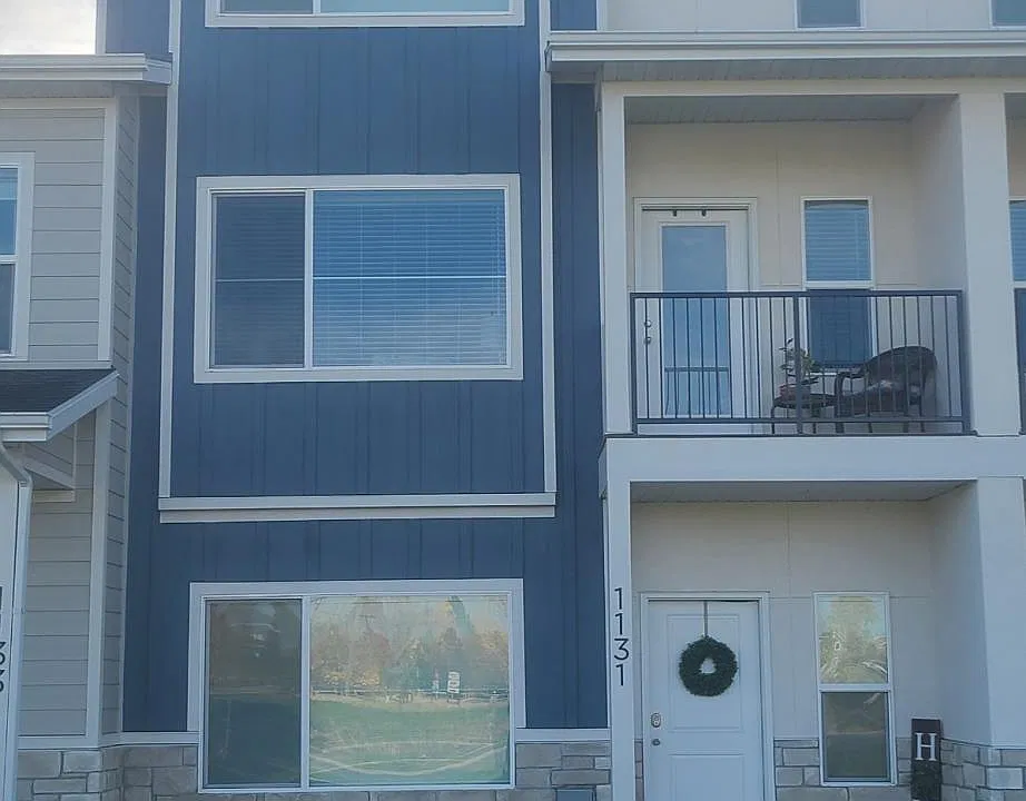 1164 N 1880 W