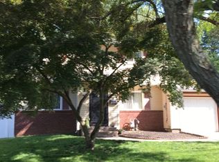 23 Rittner Ln, Old Bridge, NJ 08857