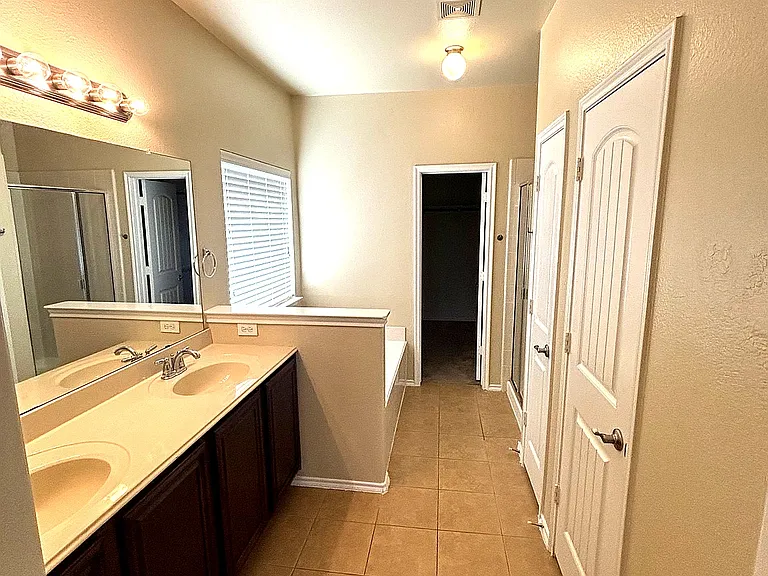 9717 Sand Trap Dr — Photo 8