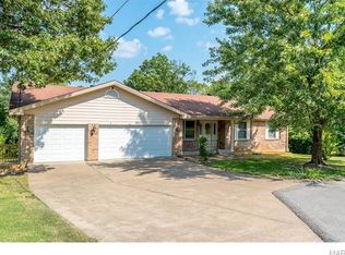 1976 Edgemont Dr, Arnold, MO 63010