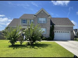 102 Londonberry Ln, Jacksonville, NC 28540