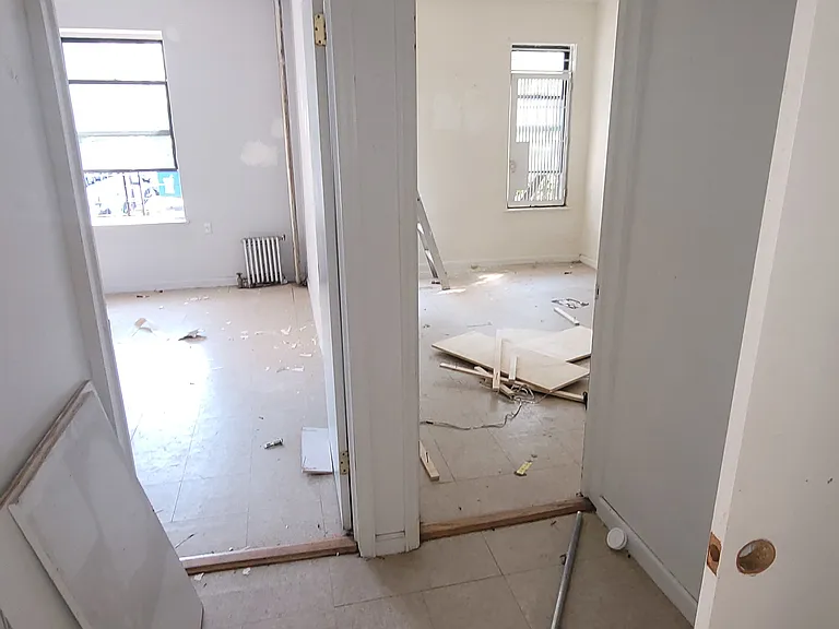 2387 Morris Ave #2A — Photo 9