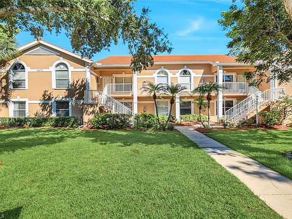 3rd image of 3970 Leeward Passage CT #101