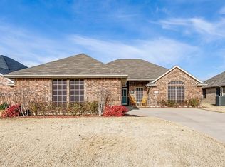1028 Kingfish Dr, Burleson, TX 76028
