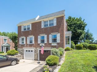 549 Overlook Rd, Philadelphia, PA 19128