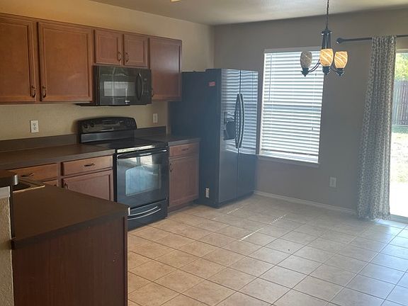 2nd image of 512 Crystal Springs Dr
