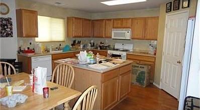 3rd image of 11104 Grand Prairie Dr