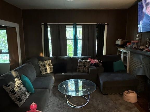 5th image of 86 Kingston Pl