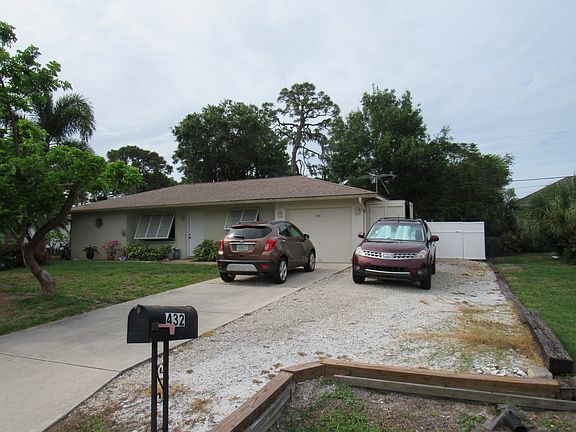 Multiple car driveway