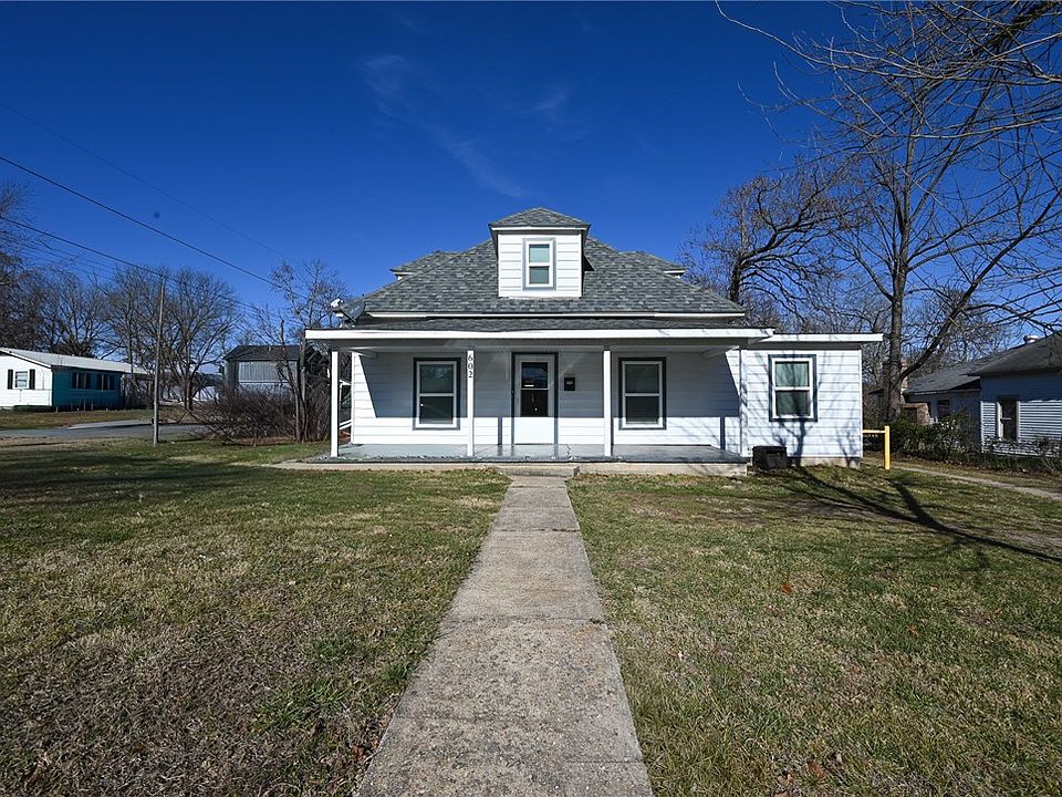 1st image of 602 E Church Ave