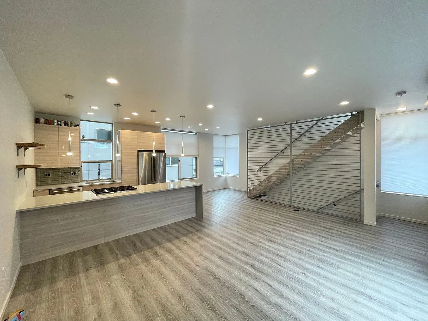 Sophisticated 3 Bedroom Townhome — Photo 1