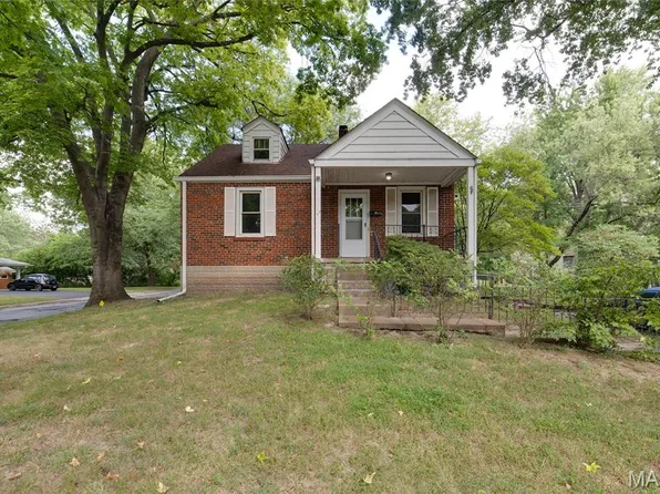 117 Olympia Dr, Saint Louis, MO 63135