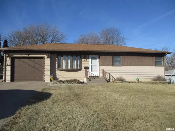 1404 4th St W, Milan, IL 61264