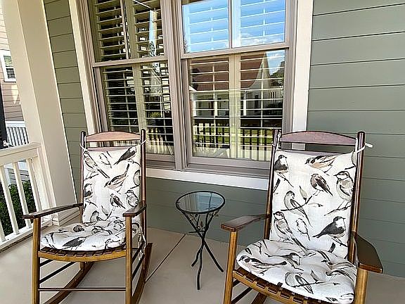 Relax on the front porch!