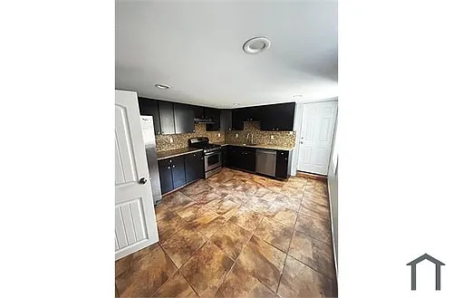 1621 Swain St Photo 1