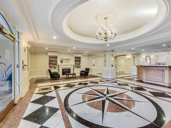 887 Bay St, Toronto, ON