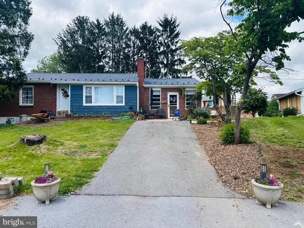 11328 Dogwood Dr, Hagerstown, MD 21740