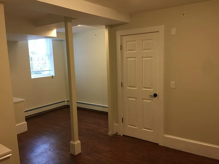 231 Norfolk St #2R — Photo 9