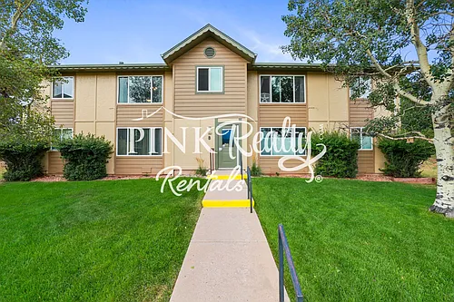 380 Paradise Cir Photo 1