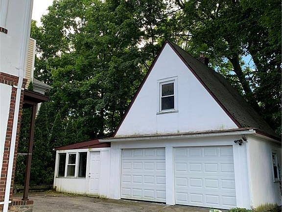 5th image of 86 Lakeview Ave