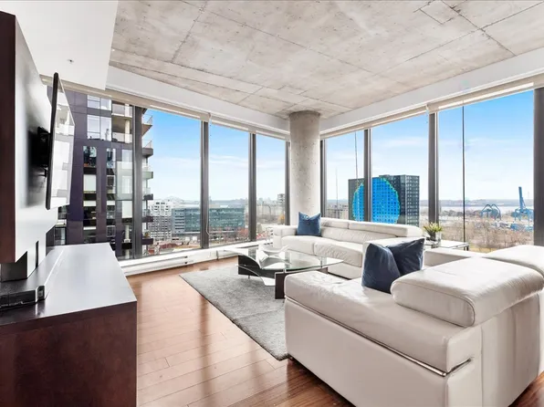 1085 Rue Smith #1707, Montreal, QC H3C 0L9