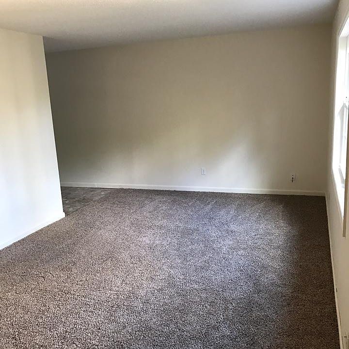 2nd image of 231 Edwina Ct