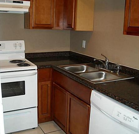 4th image of 2550 El Capitan Dr