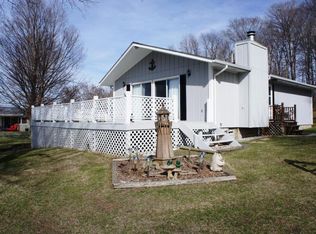 176 Crockett Dr, Quincy, MI 49082