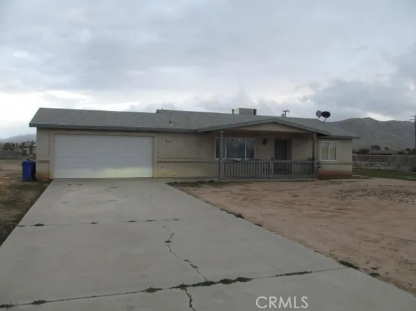 10787 Nandina St, Apple Valley, CA 92308
