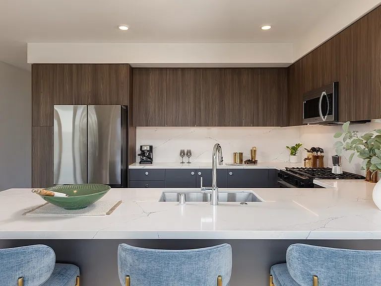 Resa Long Beach — Photo 49