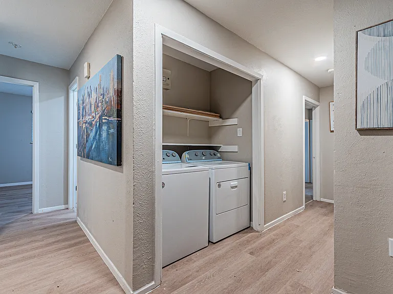 3728 Yosemite Dr — Photo 12