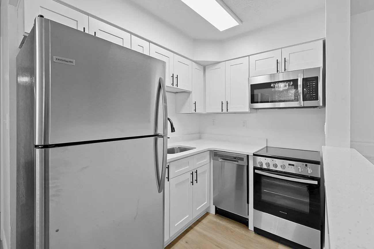 Foraker & Section — Photo 4