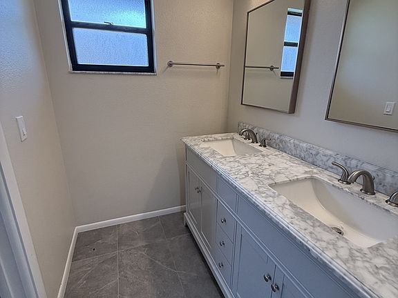 5th image of 3424 W 51st Avenue Cir