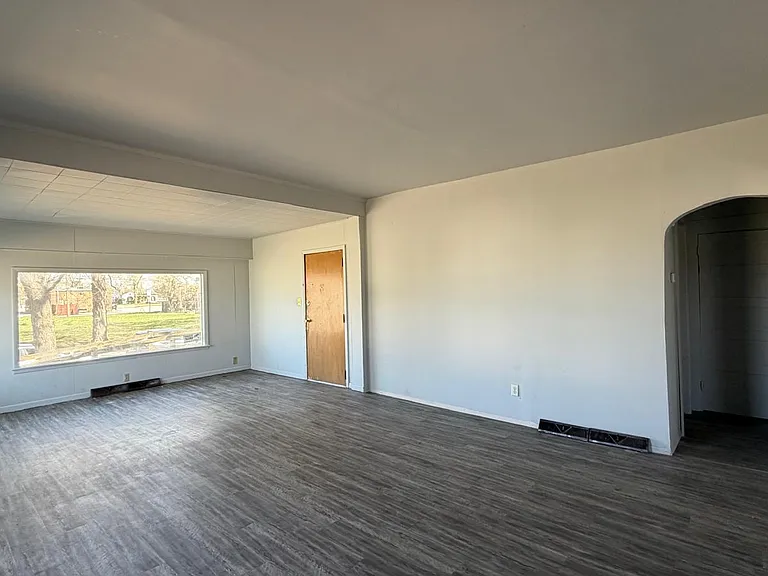 716 Robinson St #B — Photo 10