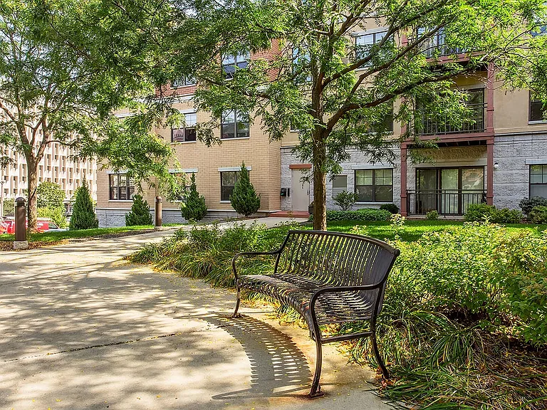 Library Hill Apartments — Photo 24