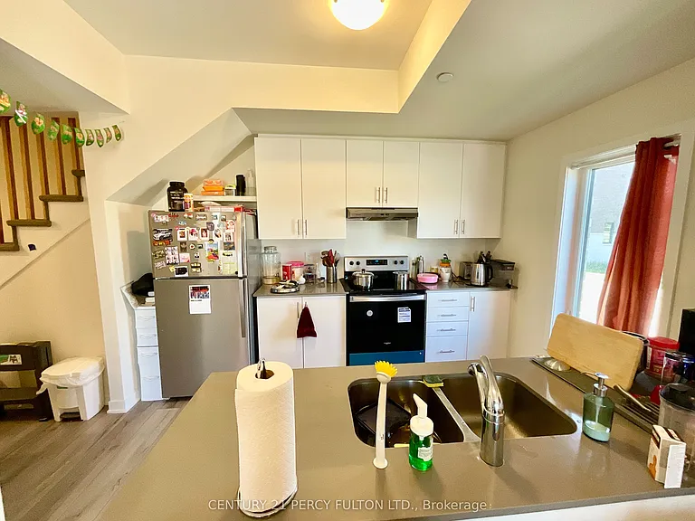 1695 Dersan St #201 — Photo 4