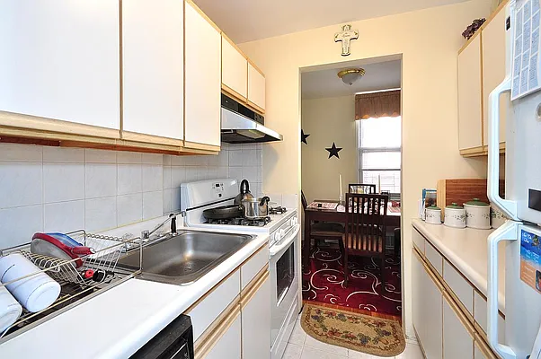 Sold by Re/Max In The City | media 30