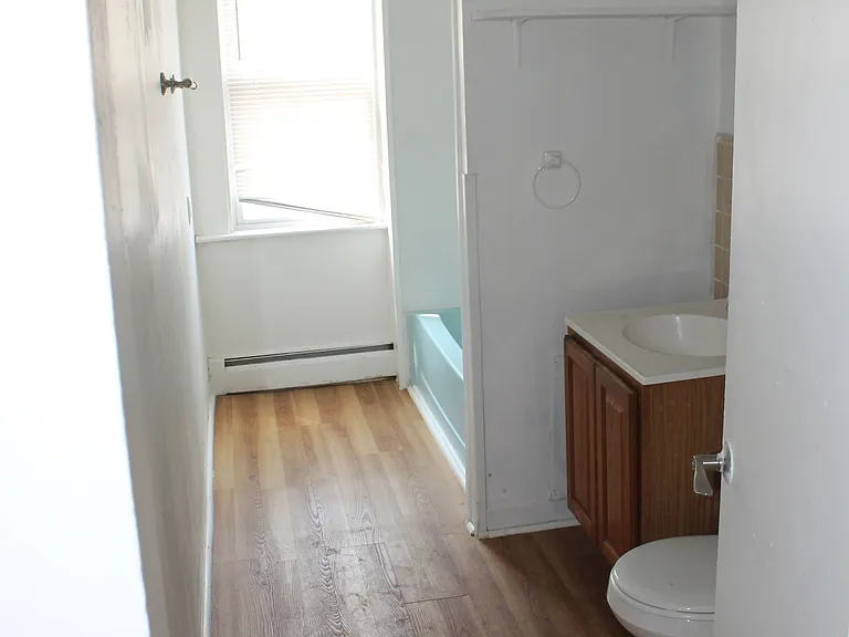 115 S Colony St — Photo 9