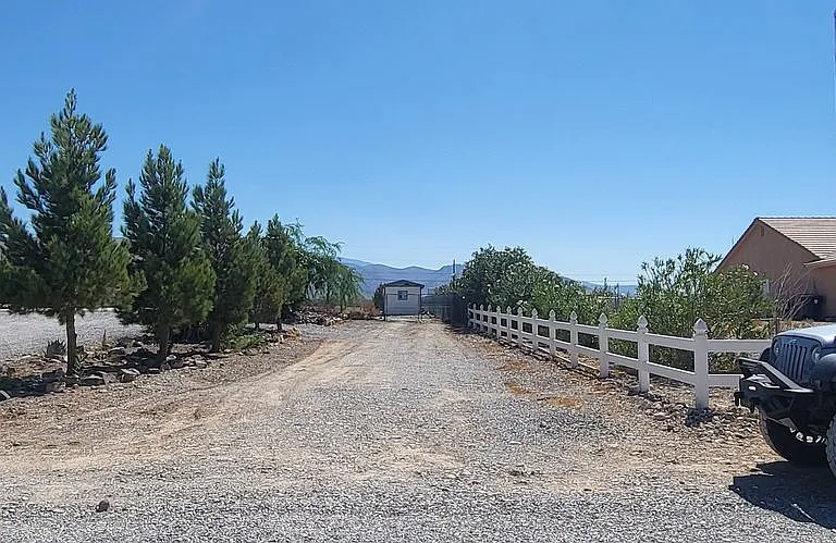 831 David Adam Rd — Photo 3