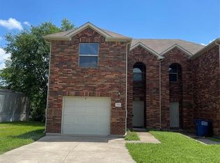 338 Castleridge Dr #B, Little Elm, TX 75068