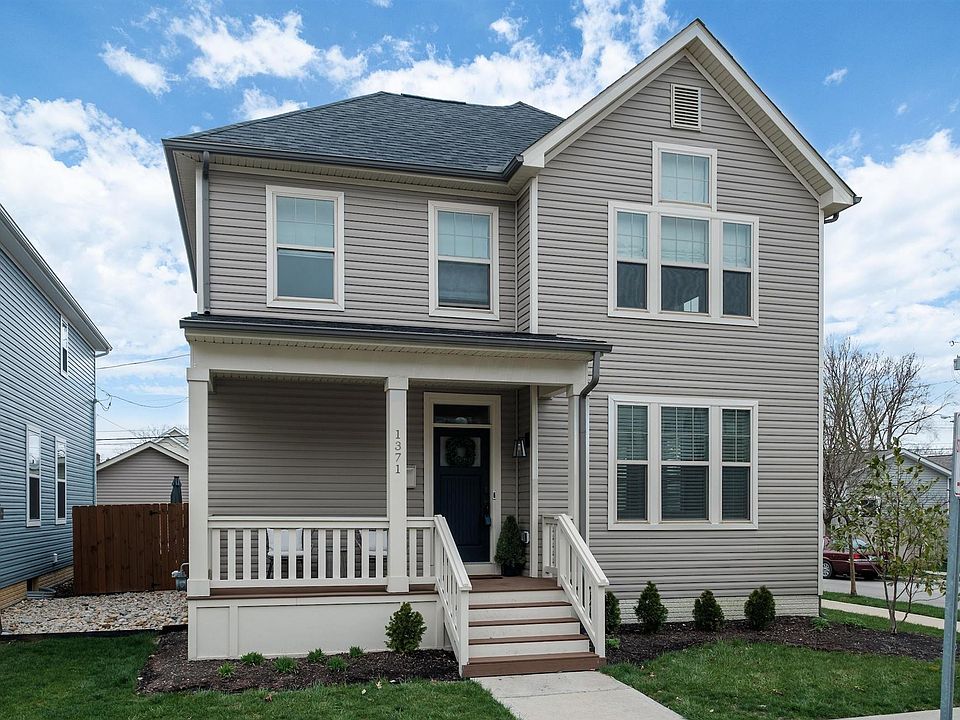 1st image of 1371 N Grant Ave