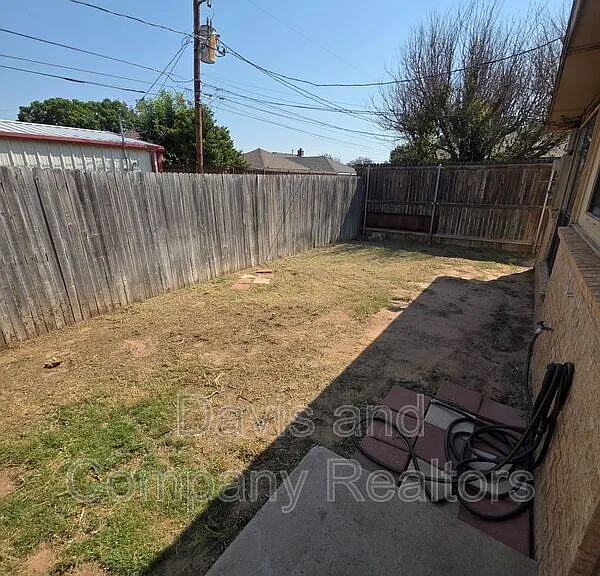 4412 Saint Andrews Dr #B — Photo 26