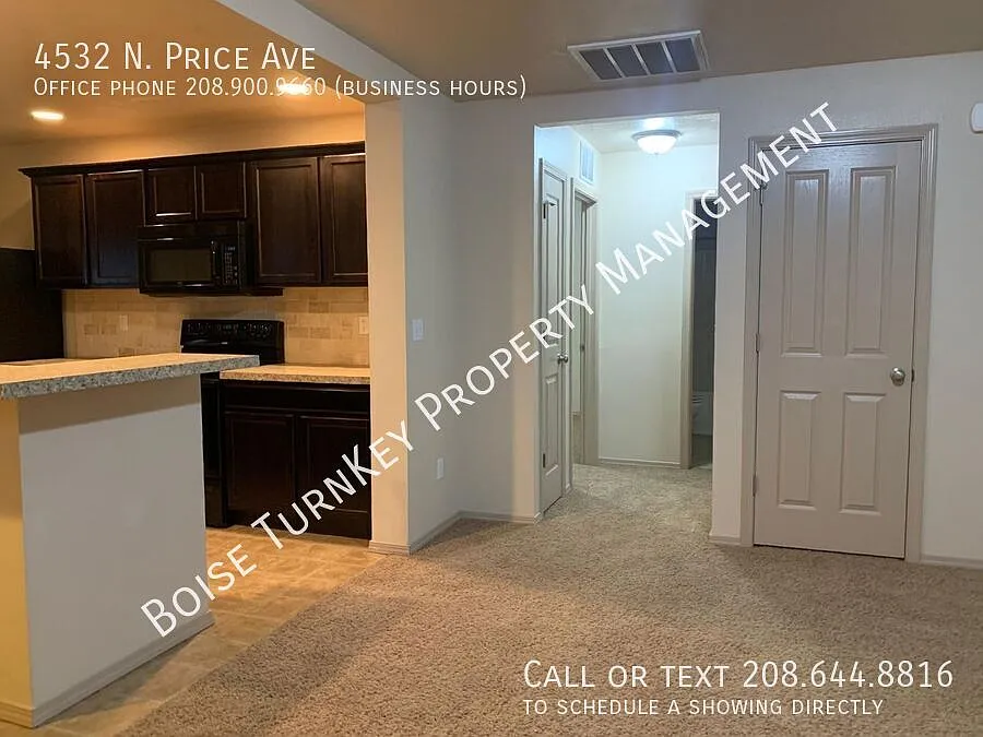 Cute-as-a-button, single level 3bd home near Village in great neighborhood! — Photo 4