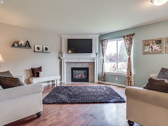 3rd image of 292 Madrona Ave